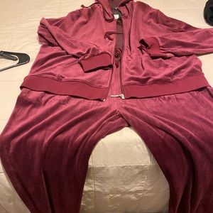 Women’s velour set